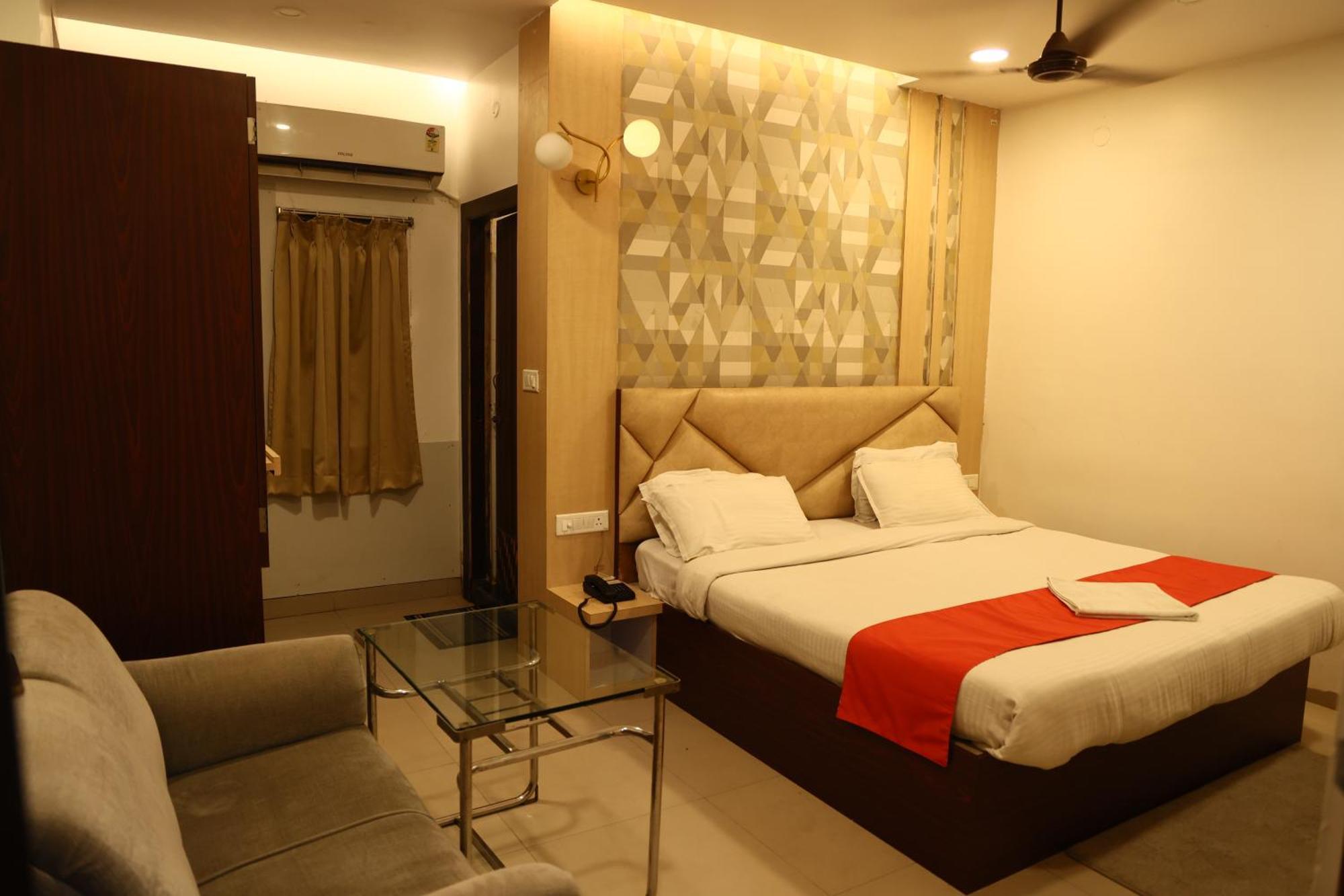 Hotel Bhubaneswari Classic Brahmapur Εξωτερικό φωτογραφία