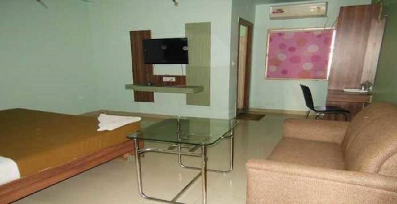 Hotel Bhubaneswari Classic Brahmapur Εξωτερικό φωτογραφία