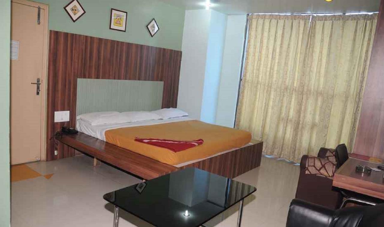 Hotel Bhubaneswari Classic Brahmapur Εξωτερικό φωτογραφία